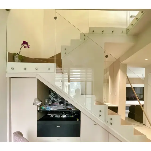 Kính khoan cho lan can